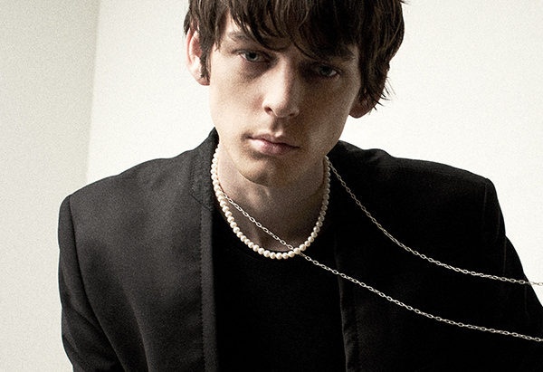 Read more about the article MEN’S PEARL NECKLACE